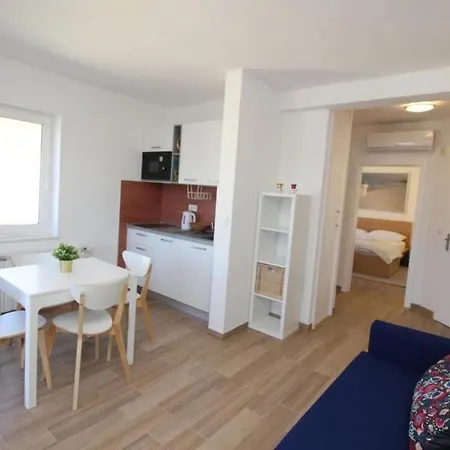 Appartement With A Parking Space Punat, Krk - 21292 Punat
